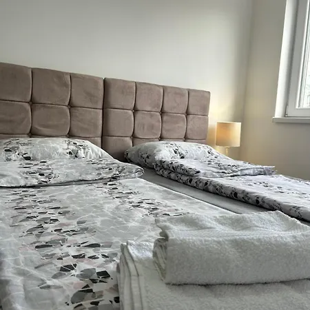 Dika I Misa Apartman *