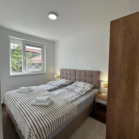 Dika I Misa Apartman Veliko Gradište